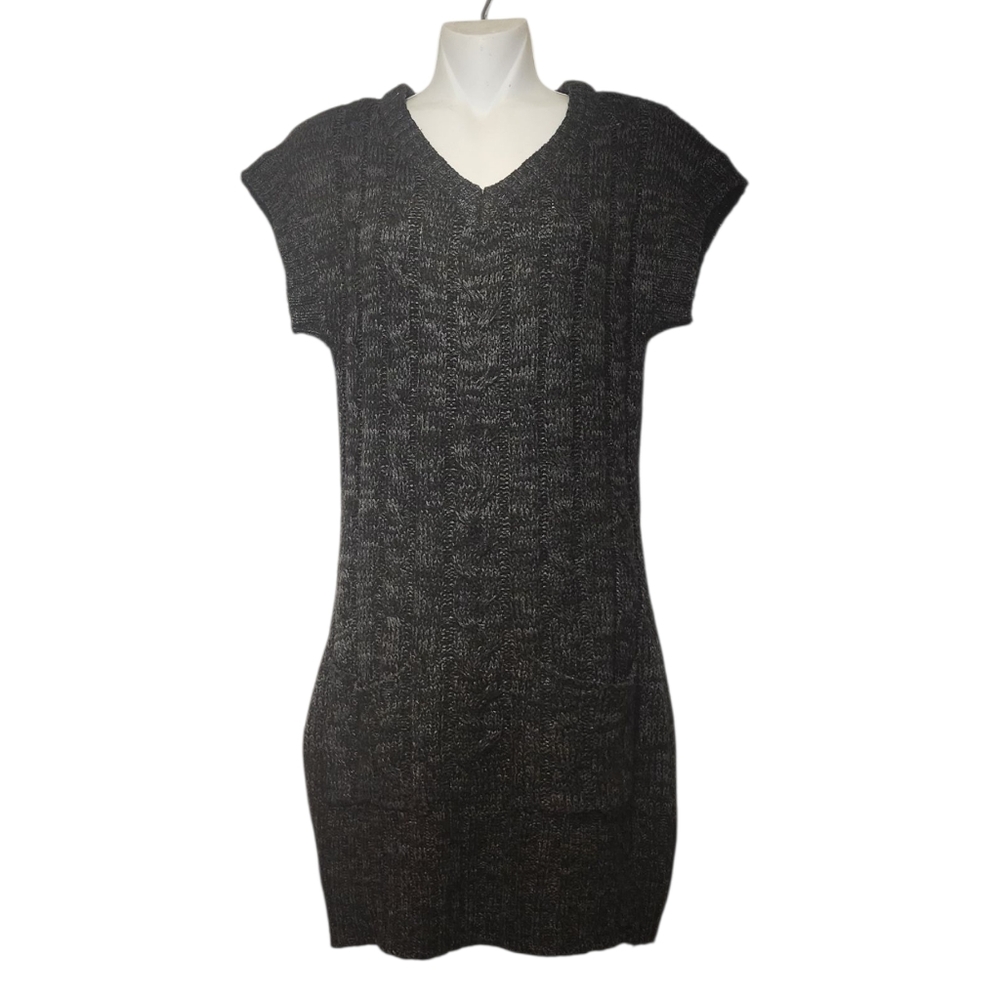 Love Change Black Knit dress with pockets and short sleeves is sweater type V4